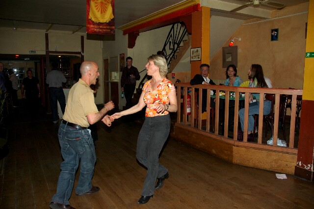 min 2006 05 02 latino 122